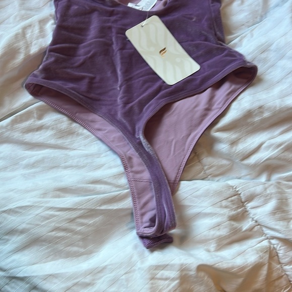 Xs lavender Fabletics bodysuit - Picture 3 of 4
